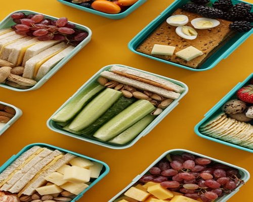 Organized daily meals and snacks